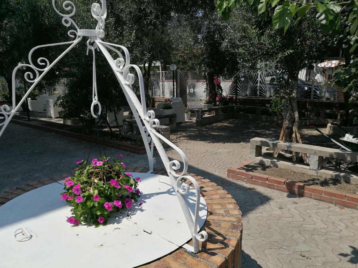 Villa เพสตุม ภายนอก รูปภาพ
